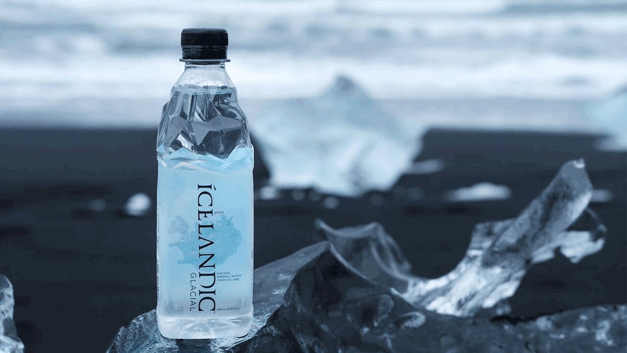 Icelandic Glacial Natural Spring Water Review: Refreshing Taste from the Land of Fire and Ice